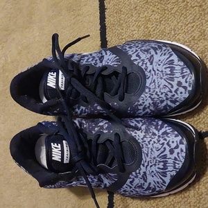 Pair of women Nike's like  new size 9M